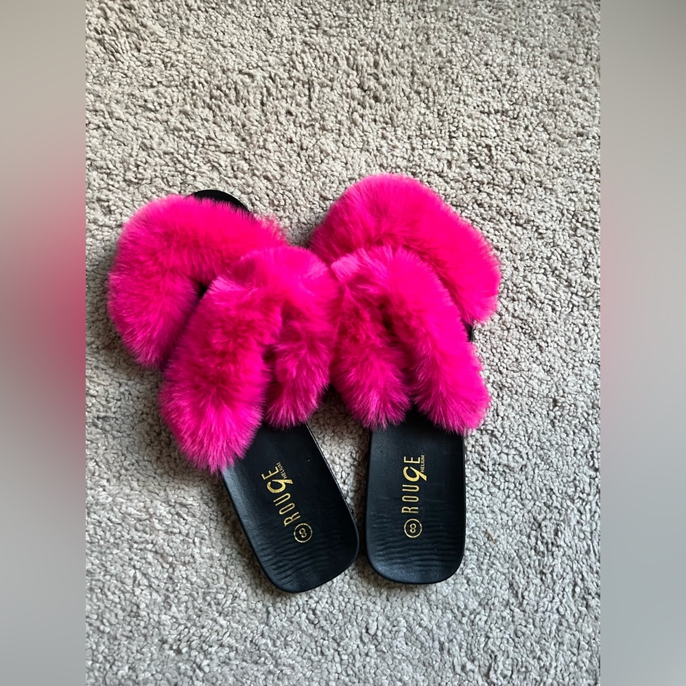 Brand new .! Rouge slippers
